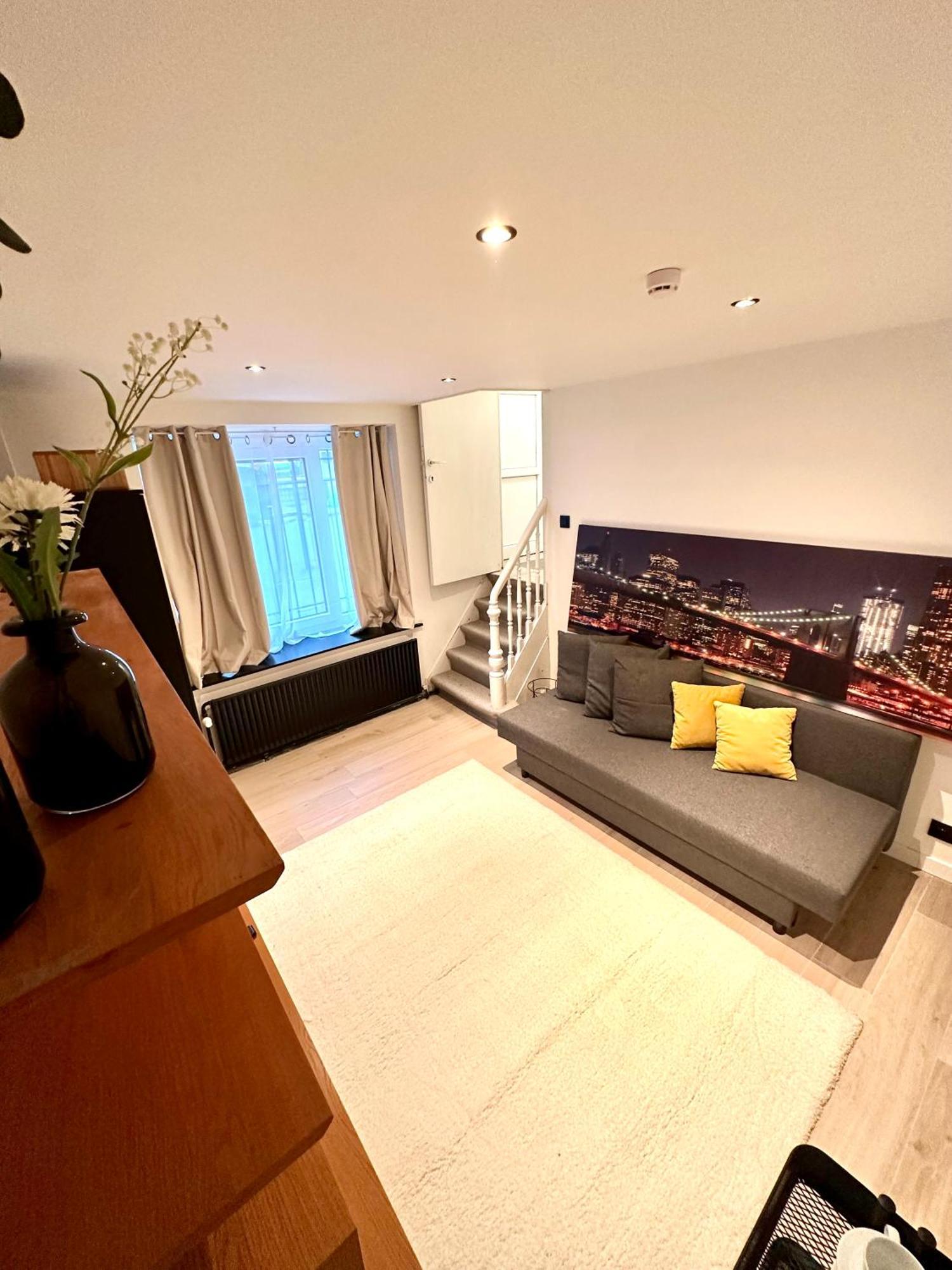My Haus European Commision Bed and Breakfast Brussel Buitenkant foto